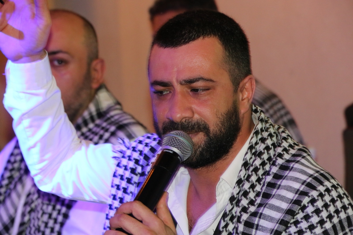 Gaziantepliler Dernek Başkanı Mehmet Durak’tan Efsane Urfa Sıra Gecesi Programı Gaziantepli Murat Çelik katılarak Sildim Şarkısı, halaylar eşliğinde muhteşem konser havasında geçti