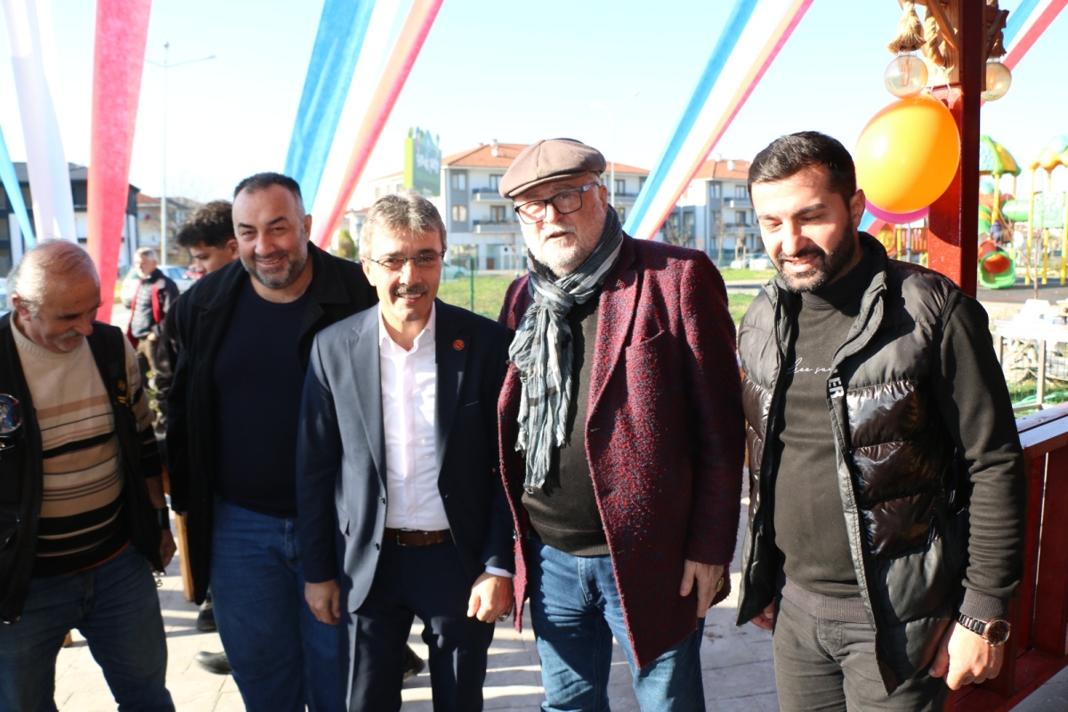 Barış'ın Yeri'nde Lezzet Şöleni Başladı! ( İŞTE GÜNÜN ÖNE ÇIKAN FOTOĞRAF KARELERİ )