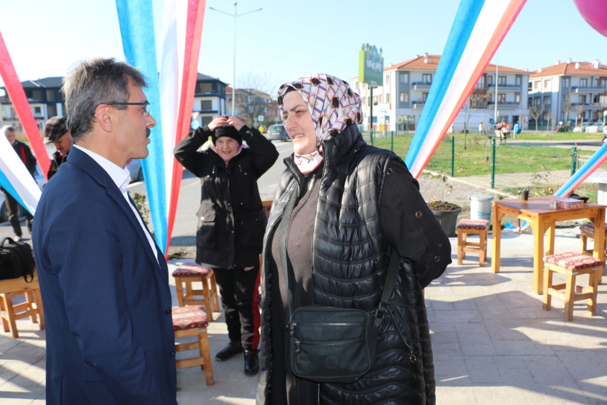 Barış'ın Yeri'nde Lezzet Şöleni Başladı! ( İŞTE GÜNÜN ÖNE ÇIKAN FOTOĞRAF KARELERİ )