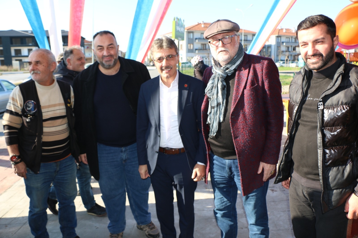 Barış'ın Yeri'nde Lezzet Şöleni Başladı! ( İŞTE GÜNÜN ÖNE ÇIKAN FOTOĞRAF KARELERİ )