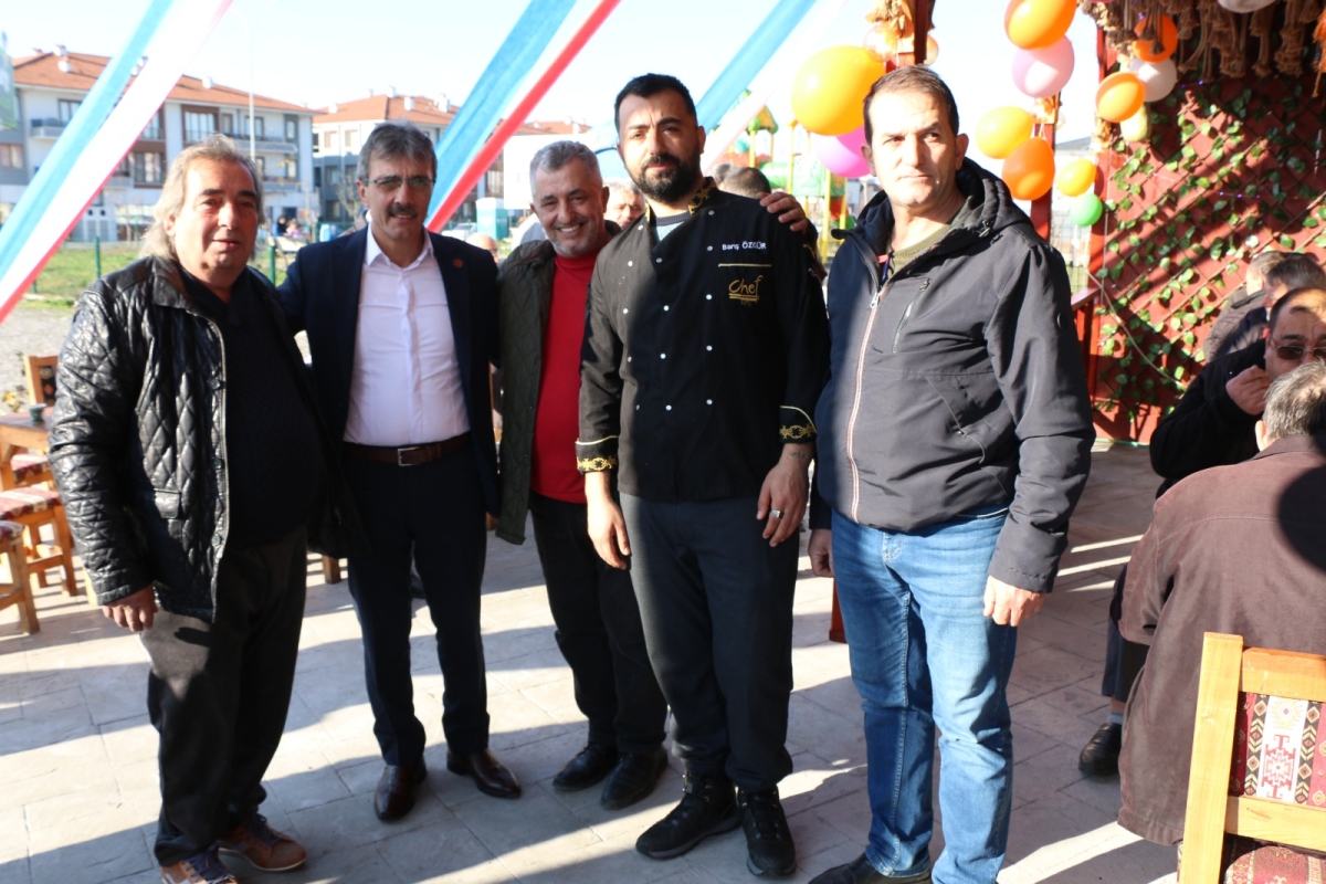 Barış'ın Yeri'nde Lezzet Şöleni Başladı! ( İŞTE GÜNÜN ÖNE ÇIKAN FOTOĞRAF KARELERİ )