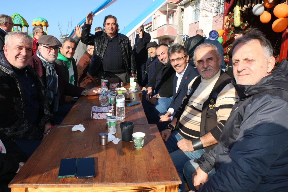 Barış'ın Yeri'nde Lezzet Şöleni Başladı! ( İŞTE GÜNÜN ÖNE ÇIKAN FOTOĞRAF KARELERİ )