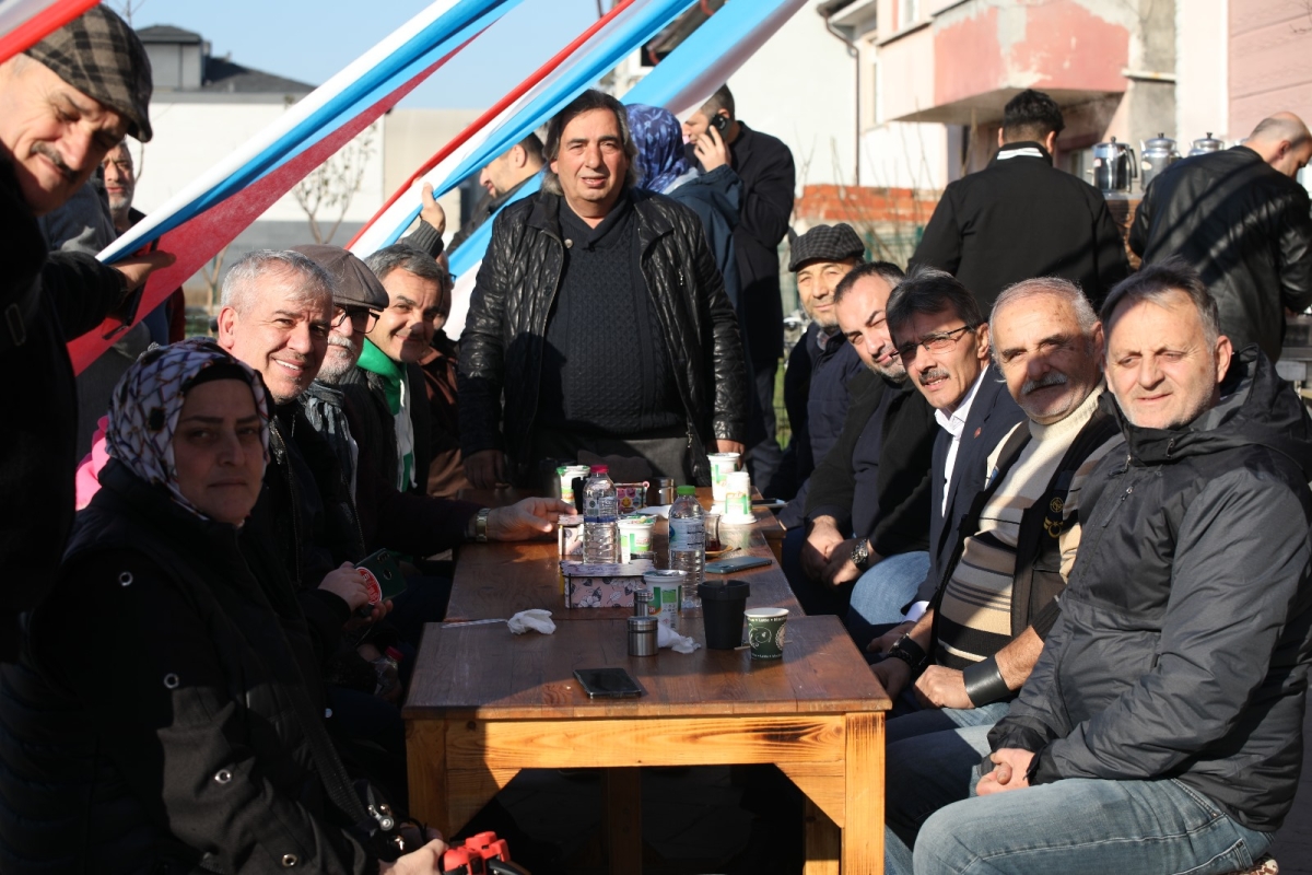 Barış'ın Yeri'nde Lezzet Şöleni Başladı! ( İŞTE GÜNÜN ÖNE ÇIKAN FOTOĞRAF KARELERİ )
