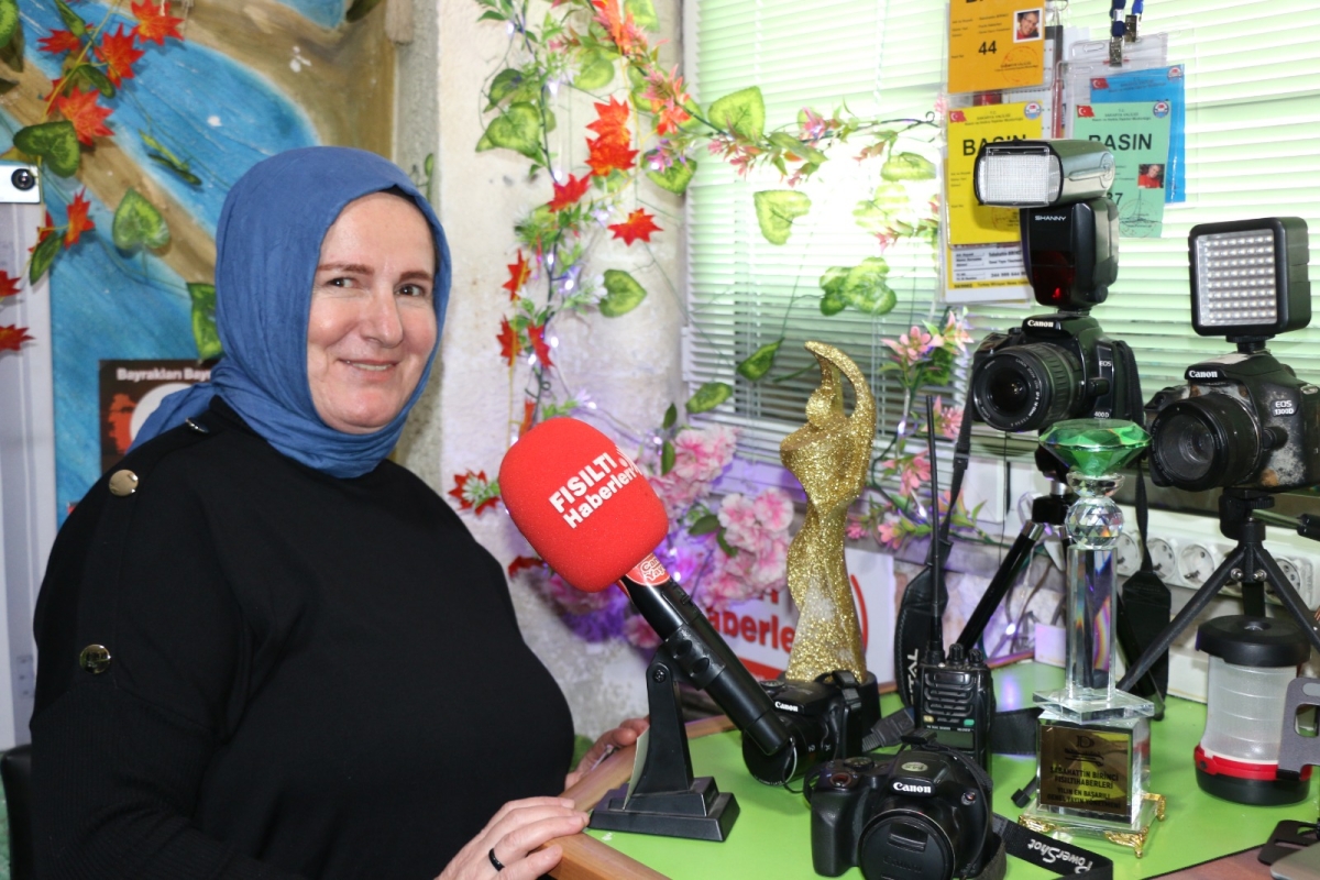 Sakarya Engelliler Birlik Federasyonu, Çalışan Gazeteciler Günü'nde Fısıltı Haberleri'ni Ziyaret Etti İŞTE GÜNÜN ÖNE ÇIKAN FOTOĞRAF KARELERİ