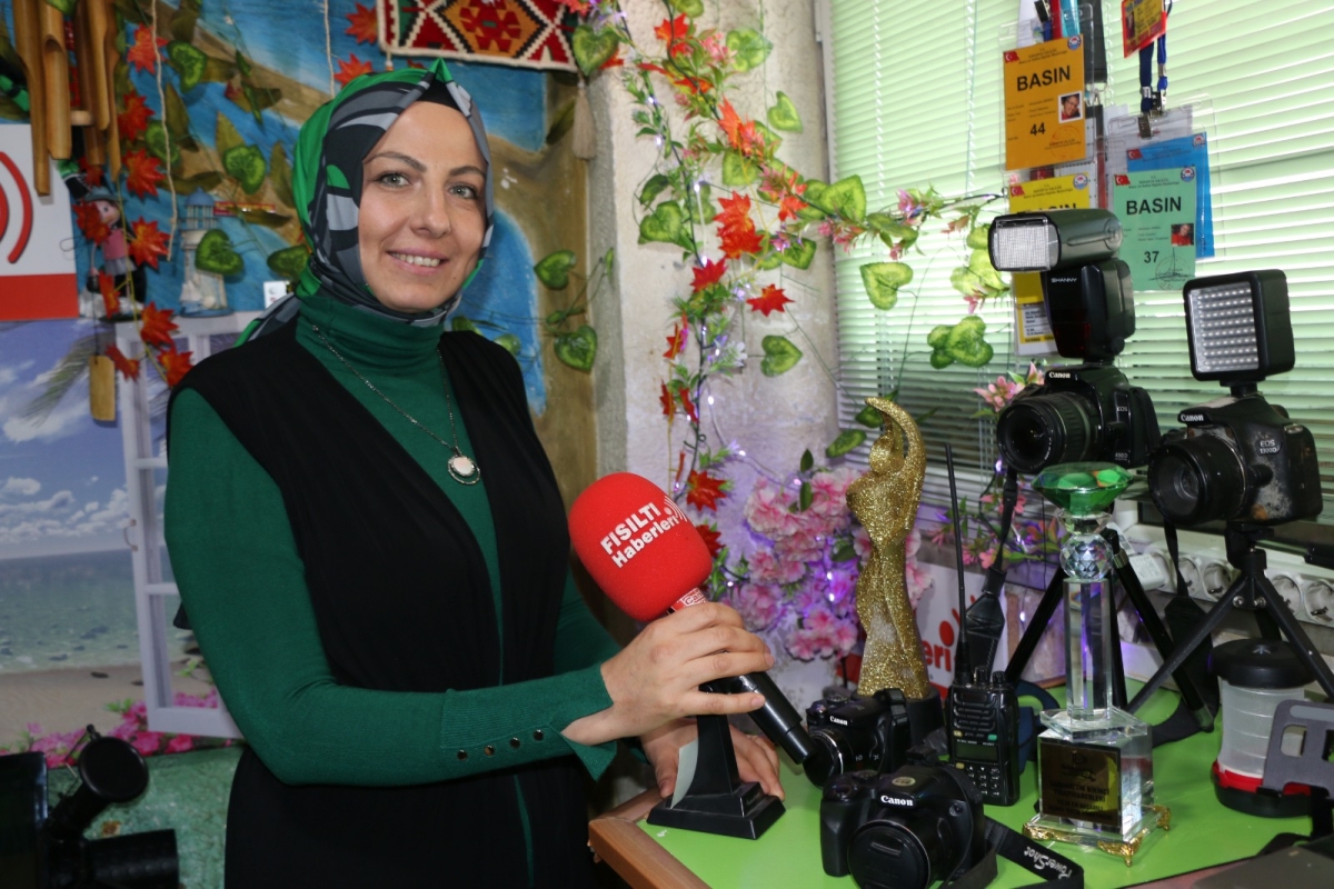Sakarya Engelliler Birlik Federasyonu, Çalışan Gazeteciler Günü'nde Fısıltı Haberleri'ni Ziyaret Etti İŞTE GÜNÜN ÖNE ÇIKAN FOTOĞRAF KARELERİ