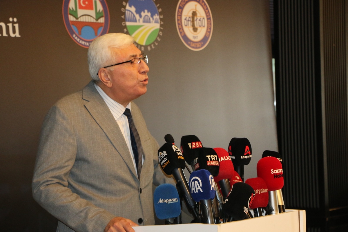 Sakarya'da Birlik ve Beraberlik Mesajı: İktidar ve Sivil Toplum Bir Araya Gelerek 10 Ocak Çalışan Gazeteciler Günü Kutlandı (İŞTE GÜNÜN ÖNE ÇIKAN FOTOĞRAF KARELERİ )