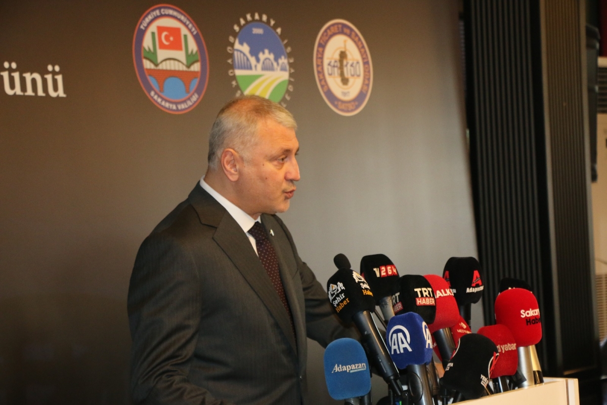 Sakarya'da Birlik ve Beraberlik Mesajı: İktidar ve Sivil Toplum Bir Araya Gelerek 10 Ocak Çalışan Gazeteciler Günü Kutlandı (İŞTE GÜNÜN ÖNE ÇIKAN FOTOĞRAF KARELERİ )