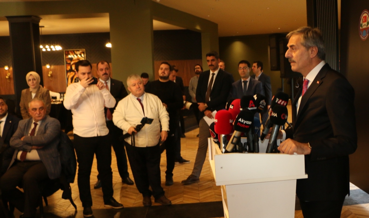 Sakarya'da Birlik ve Beraberlik Mesajı: İktidar ve Sivil Toplum Bir Araya Gelerek 10 Ocak Çalışan Gazeteciler Günü Kutlandı (İŞTE GÜNÜN ÖNE ÇIKAN FOTOĞRAF KARELERİ )