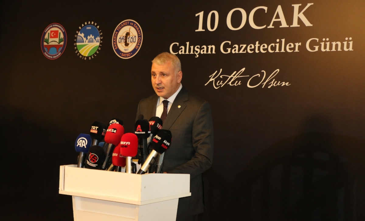 Sakarya'da Birlik ve Beraberlik Mesajı: İktidar ve Sivil Toplum Bir Araya Gelerek 10 Ocak Çalışan Gazeteciler Günü Kutlandı (İŞTE GÜNÜN ÖNE ÇIKAN FOTOĞRAF KARELERİ )