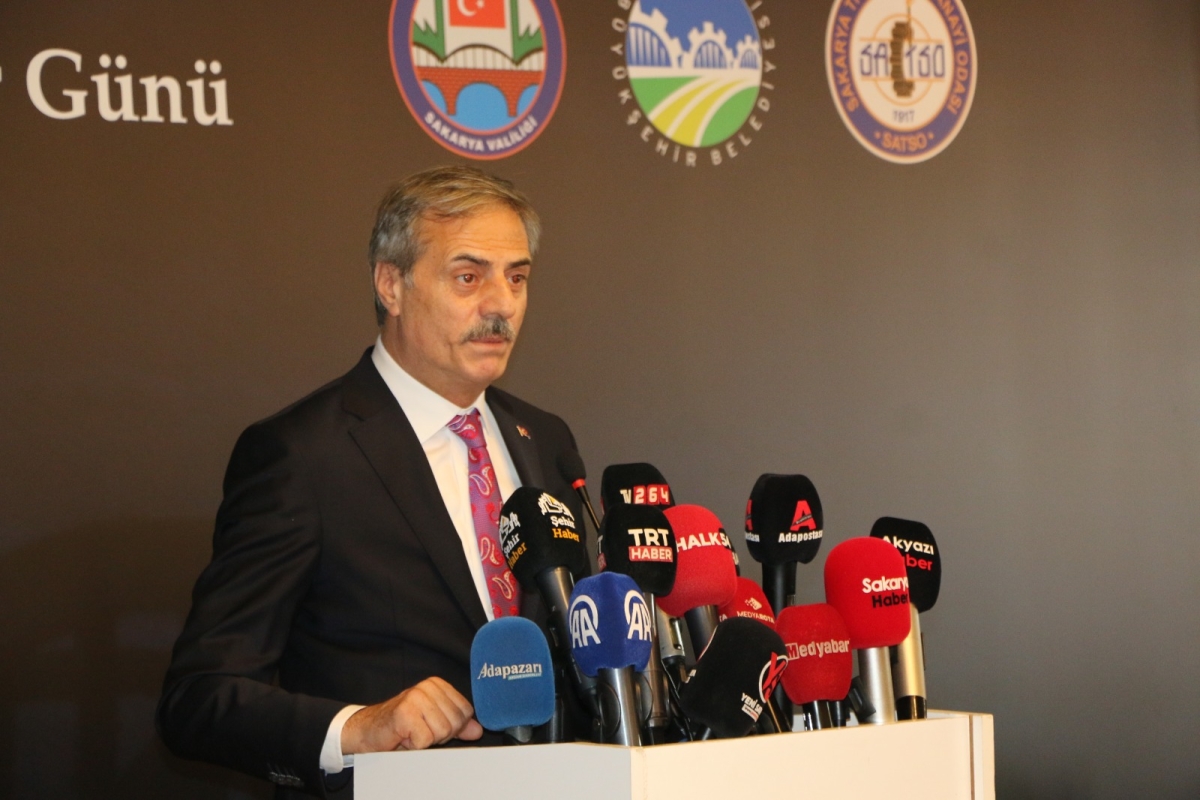 Sakarya'da Birlik ve Beraberlik Mesajı: İktidar ve Sivil Toplum Bir Araya Gelerek 10 Ocak Çalışan Gazeteciler Günü Kutlandı (İŞTE GÜNÜN ÖNE ÇIKAN FOTOĞRAF KARELERİ )