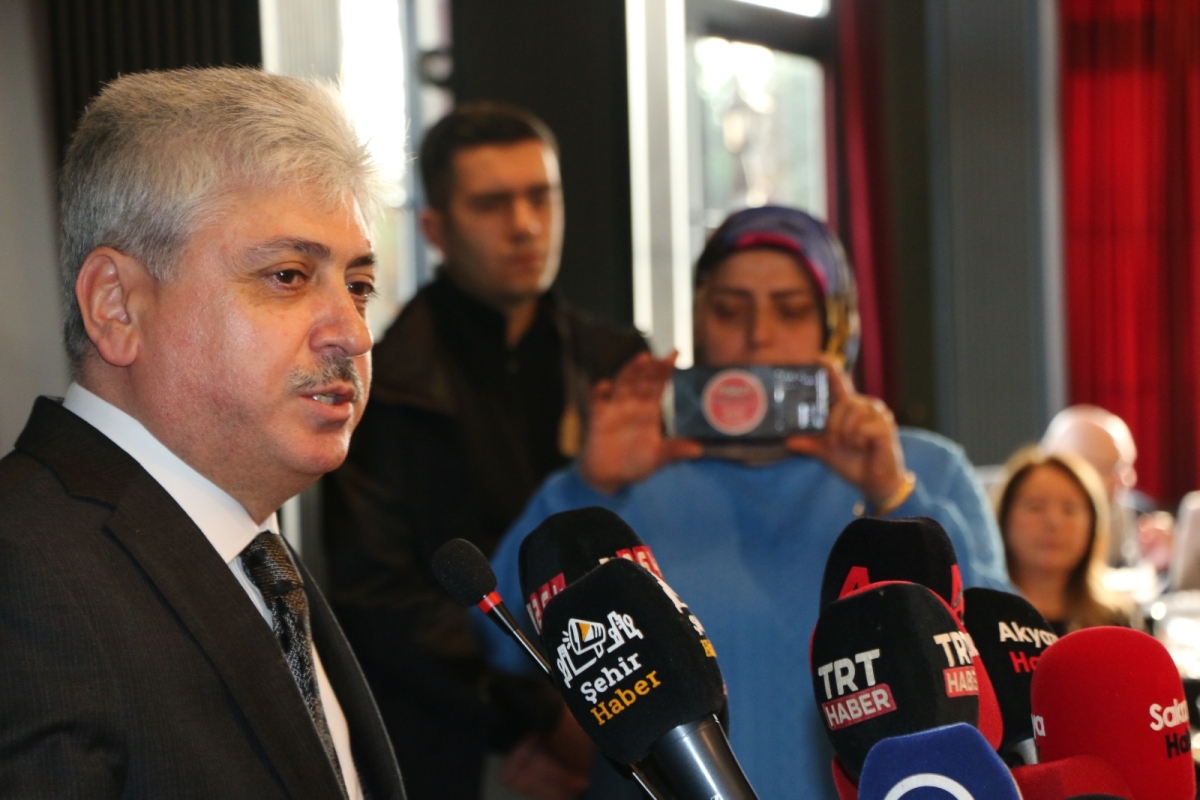 Sakarya'da Birlik ve Beraberlik Mesajı: İktidar ve Sivil Toplum Bir Araya Gelerek 10 Ocak Çalışan Gazeteciler Günü Kutlandı (İŞTE GÜNÜN ÖNE ÇIKAN FOTOĞRAF KARELERİ )