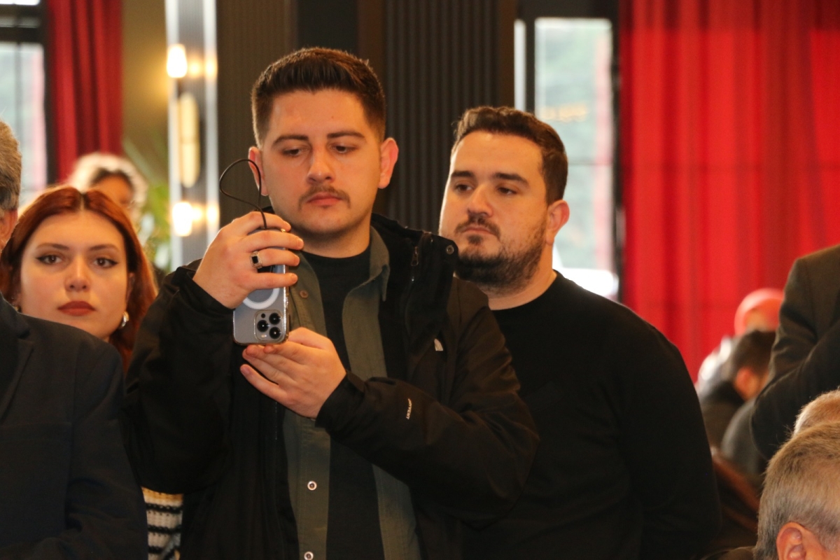 Sakarya'da Birlik ve Beraberlik Mesajı: İktidar ve Sivil Toplum Bir Araya Gelerek 10 Ocak Çalışan Gazeteciler Günü Kutlandı (İŞTE GÜNÜN ÖNE ÇIKAN FOTOĞRAF KARELERİ )