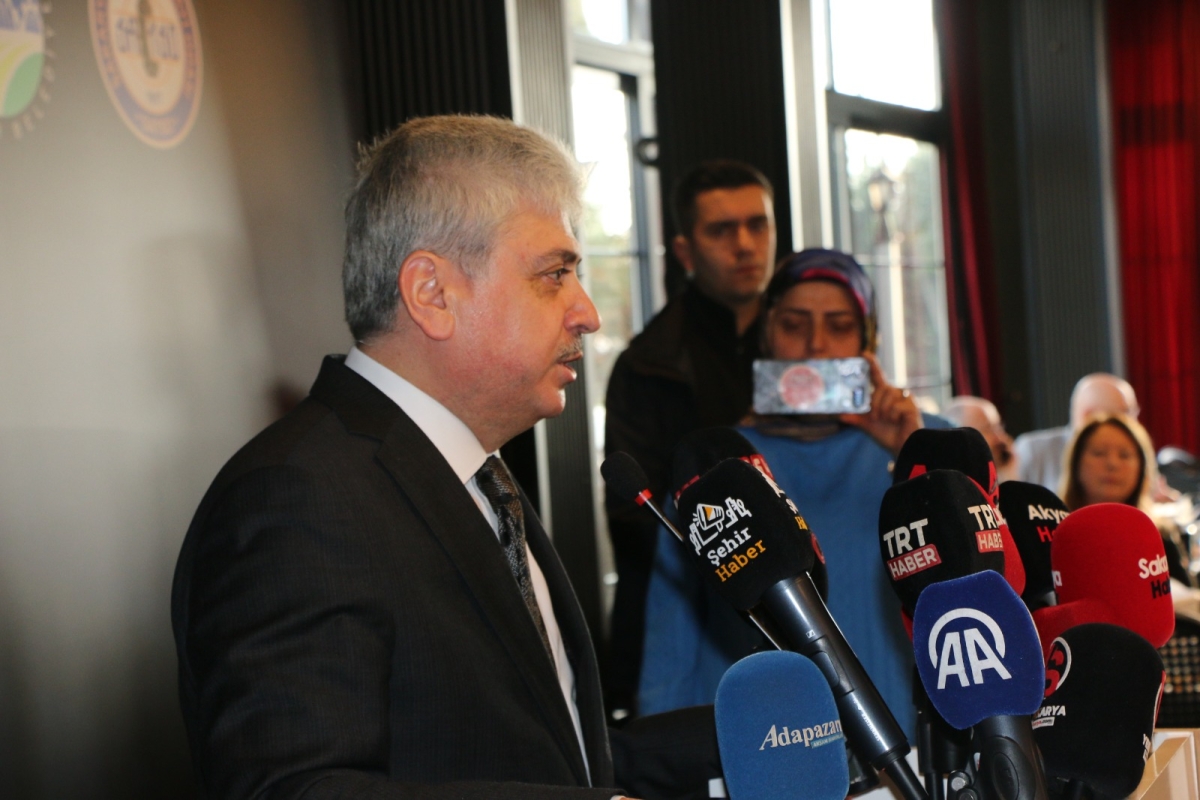 Sakarya'da Birlik ve Beraberlik Mesajı: İktidar ve Sivil Toplum Bir Araya Gelerek 10 Ocak Çalışan Gazeteciler Günü Kutlandı (İŞTE GÜNÜN ÖNE ÇIKAN FOTOĞRAF KARELERİ )