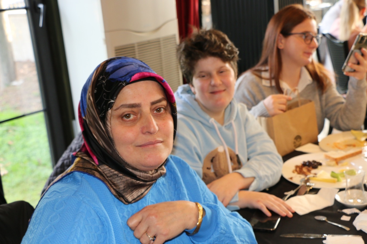 Sakarya'da Birlik ve Beraberlik Mesajı: İktidar ve Sivil Toplum Bir Araya Gelerek 10 Ocak Çalışan Gazeteciler Günü Kutlandı (İŞTE GÜNÜN ÖNE ÇIKAN FOTOĞRAF KARELERİ )