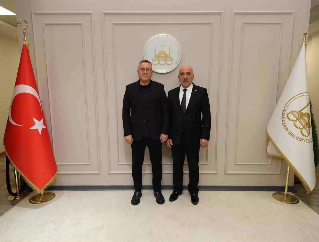 11 Ocak 2025 Cumartesi günü yapılan Adapazarı Muhtarlar Derneği seçimlerini kazanan Bayram Demirci ve Yönetim Kurulu ilk ziyaretini Adapazarı Belediye Başkanı Mutlu Işıksu'ya yaptı. ( İŞTE GÜNÜN ÖNE ÇIKAN FOTOĞRAF KARELERİ )