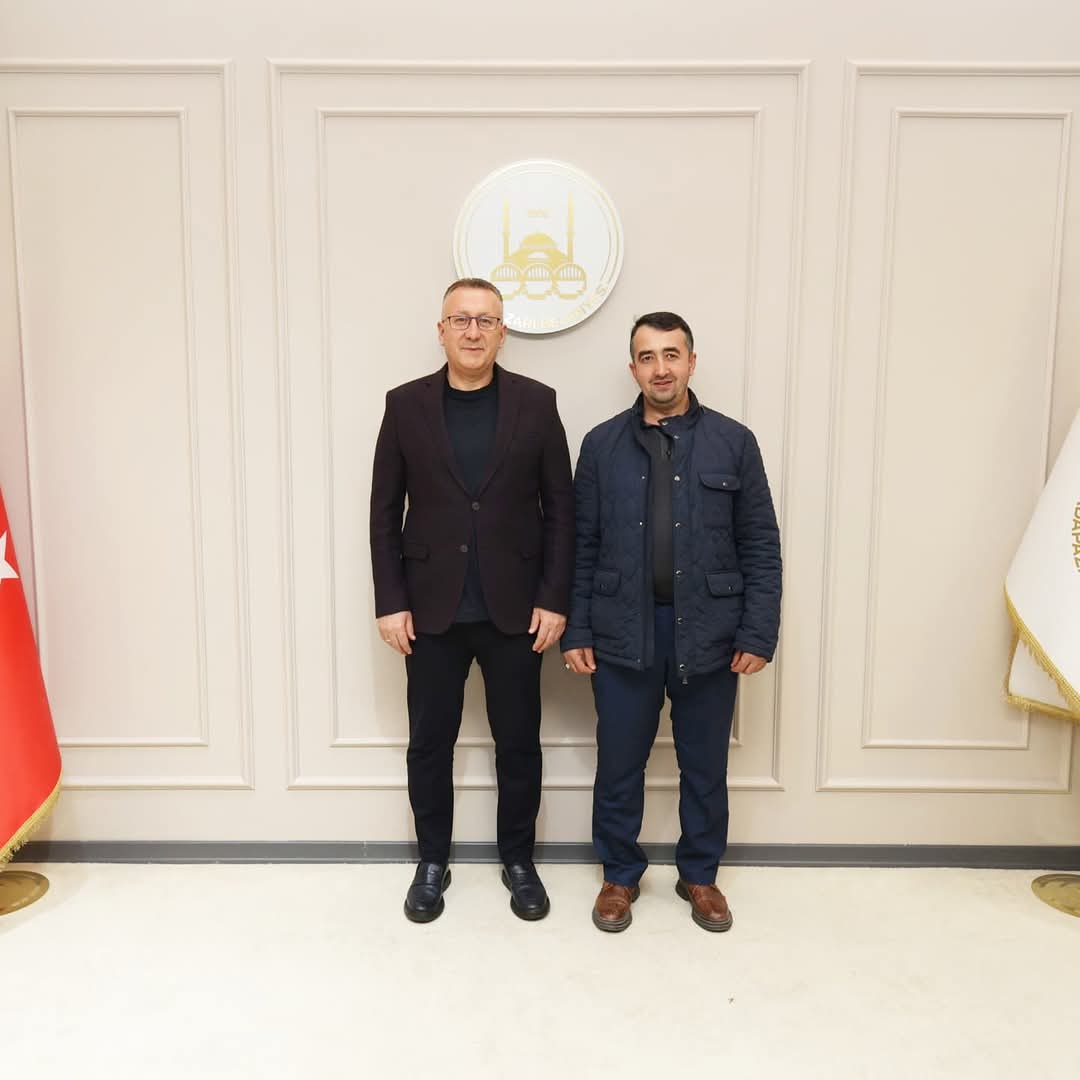 11 Ocak 2025 Cumartesi günü yapılan Adapazarı Muhtarlar Derneği seçimlerini kazanan Bayram Demirci ve Yönetim Kurulu ilk ziyaretini Adapazarı Belediye Başkanı Mutlu Işıksu'ya yaptı. ( İŞTE GÜNÜN ÖNE ÇIKAN FOTOĞRAF KARELERİ )