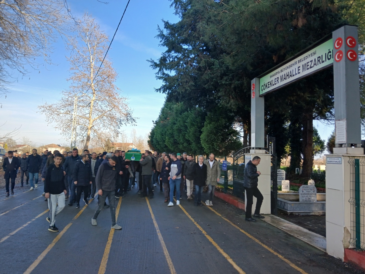 Yakup Ören'e Veda: İşçi Hareketinin Vefalı Bir Neferi Sonsuzluğa Uğurlandı ( İŞTE GÜNÜN ÖNE ÇIKAN FOTOĞRAF KARELERİ )