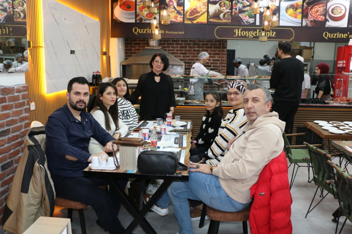 Quzine'm Restaurant Lahmacun, Pide pizza Dürüm Kebap Sulu Yemek ve Kahvaltı Çeşitleri Sakarya'da Açıldı.( İŞTE GÜNÜN ÖNE ÇIKAN FOTOĞRAF KARELERİ )