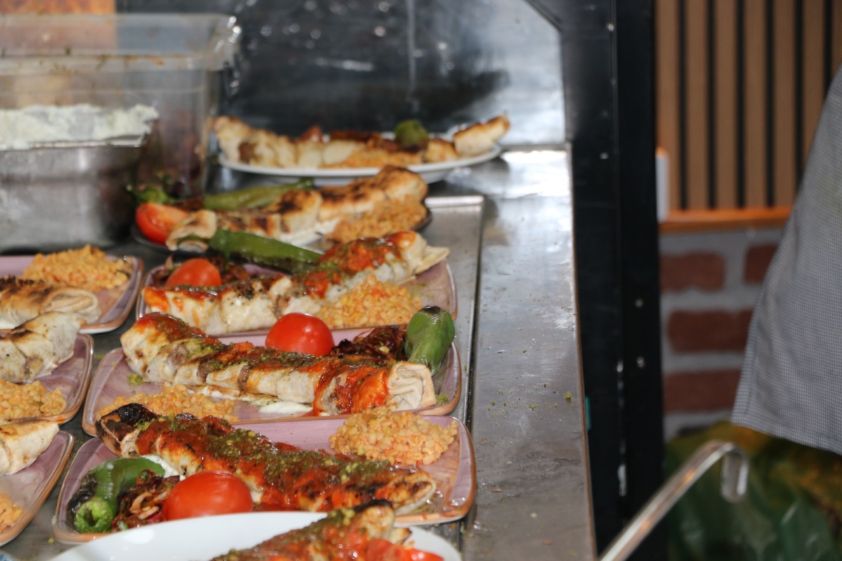 Quzine'm Restaurant Lahmacun, Pide pizza Dürüm Kebap Sulu Yemek ve Kahvaltı Çeşitleri Sakarya'da Açıldı.( İŞTE GÜNÜN ÖNE ÇIKAN FOTOĞRAF KARELERİ )