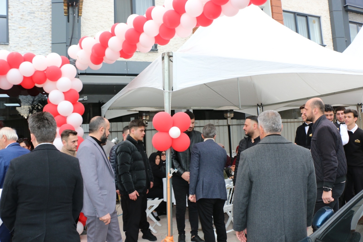 Quzine'm Restaurant Lahmacun, Pide pizza Dürüm Kebap Sulu Yemek ve Kahvaltı Çeşitleri Sakarya'da Açıldı.( İŞTE GÜNÜN ÖNE ÇIKAN FOTOĞRAF KARELERİ )