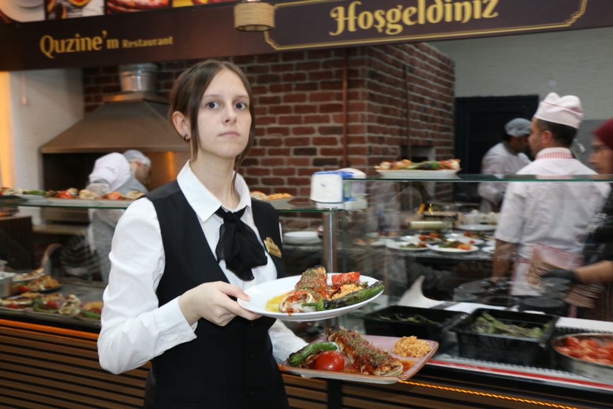 Quzine'm Restaurant Lahmacun, Pide pizza Dürüm Kebap Sulu Yemek ve Kahvaltı Çeşitleri Sakarya'da Açıldı.( İŞTE GÜNÜN ÖNE ÇIKAN FOTOĞRAF KARELERİ )