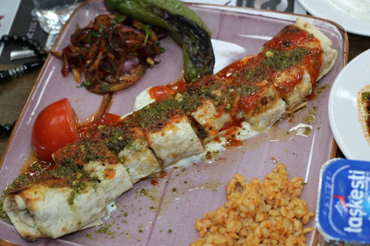 Quzine'm Restaurant Lahmacun, Pide pizza Dürüm Kebap Sulu Yemek ve Kahvaltı Çeşitleri Sakarya'da Açıldı.( İŞTE GÜNÜN ÖNE ÇIKAN FOTOĞRAF KARELERİ )