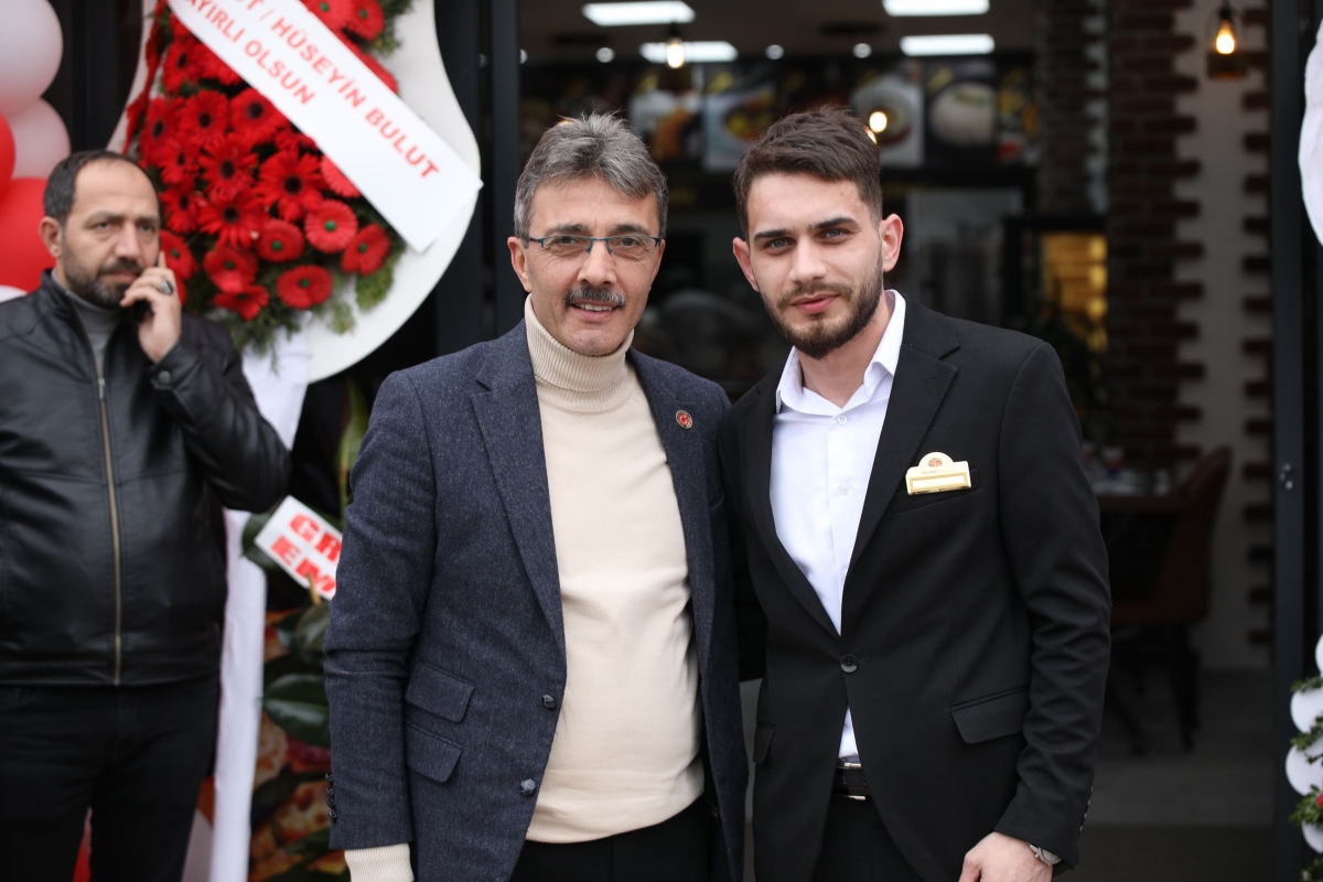 Quzine'm Restaurant Lahmacun, Pide pizza Dürüm Kebap Sulu Yemek ve Kahvaltı Çeşitleri Sakarya'da Açıldı.( İŞTE GÜNÜN ÖNE ÇIKAN FOTOĞRAF KARELERİ )