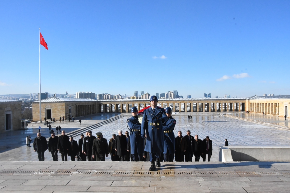 Adapazarı Muhtarlar Derneği, Başkan Bayram Demirci önderliğinde, yönetim kurulu ve muhtarlarla birlikte Ankara'da bir dizi ziyarette bulundu. ( GÜNÜN ÖNE ÇIKAN FOTOĞRAF KARELERİ )