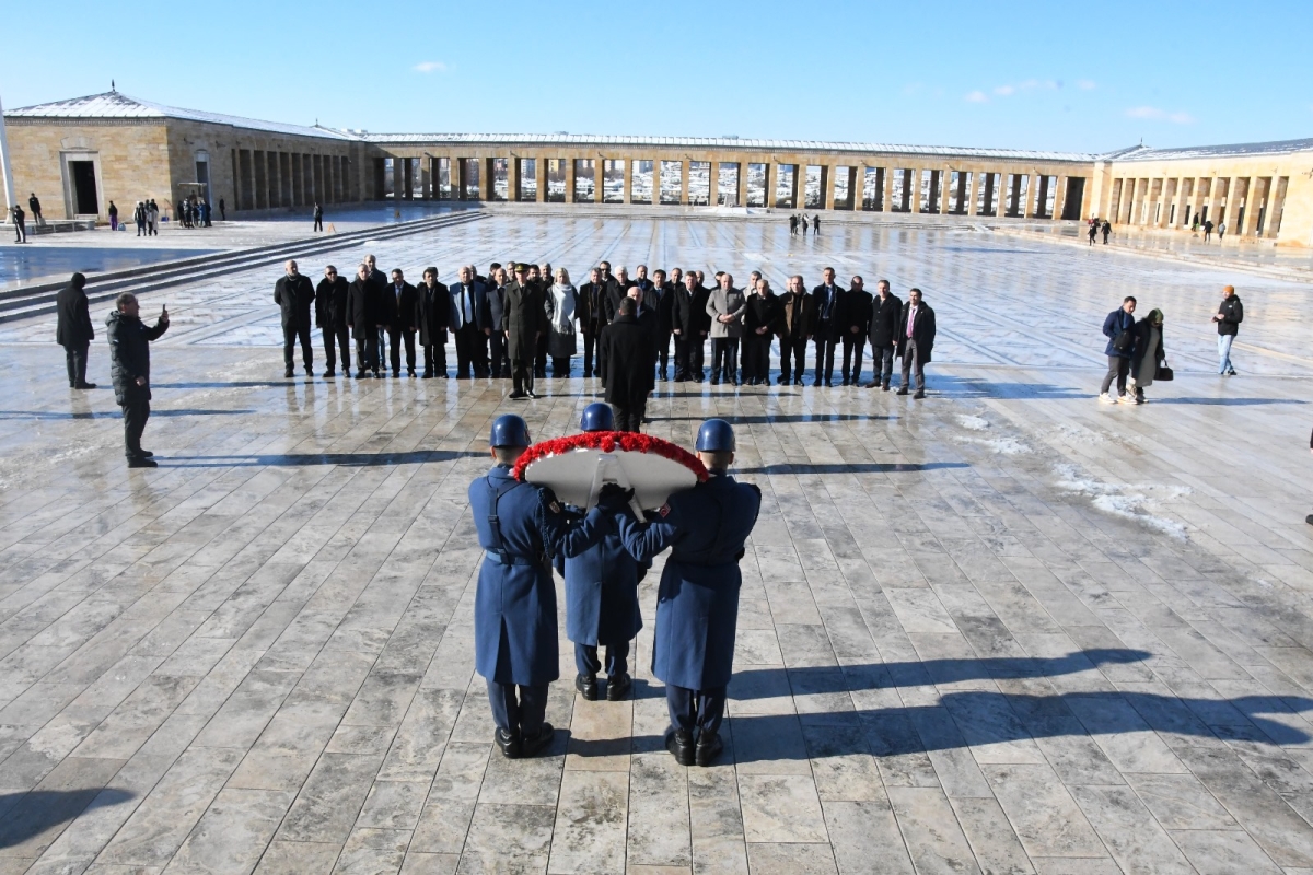 Adapazarı Muhtarlar Derneği, Başkan Bayram Demirci önderliğinde, yönetim kurulu ve muhtarlarla birlikte Ankara'da bir dizi ziyarette bulundu. ( GÜNÜN ÖNE ÇIKAN FOTOĞRAF KARELERİ )