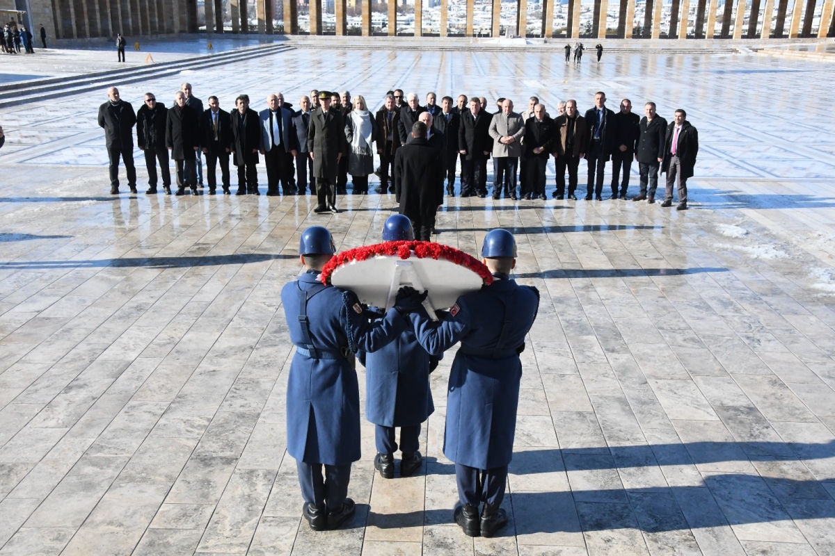 Adapazarı Muhtarlar Derneği, Başkan Bayram Demirci önderliğinde, yönetim kurulu ve muhtarlarla birlikte Ankara'da bir dizi ziyarette bulundu. ( GÜNÜN ÖNE ÇIKAN FOTOĞRAF KARELERİ )
