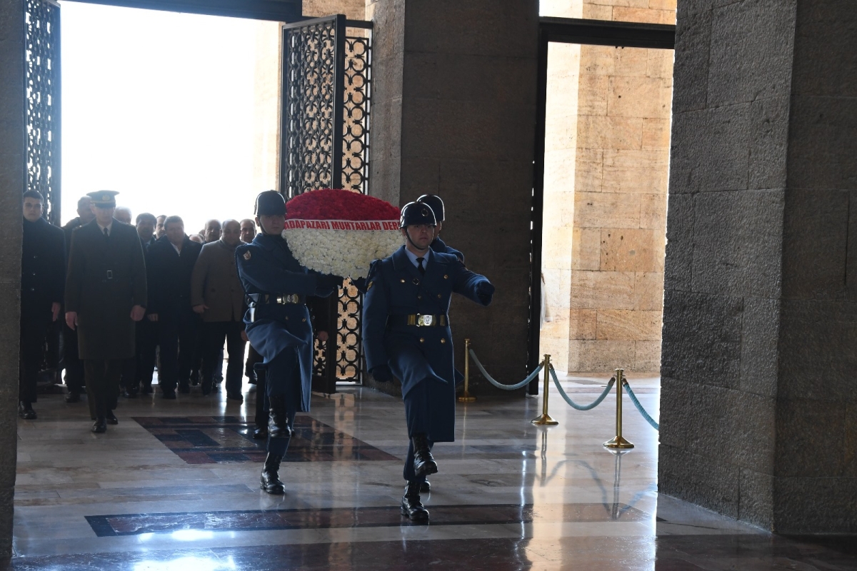 Adapazarı Muhtarlar Derneği, Başkan Bayram Demirci önderliğinde, yönetim kurulu ve muhtarlarla birlikte Ankara'da bir dizi ziyarette bulundu. ( GÜNÜN ÖNE ÇIKAN FOTOĞRAF KARELERİ )