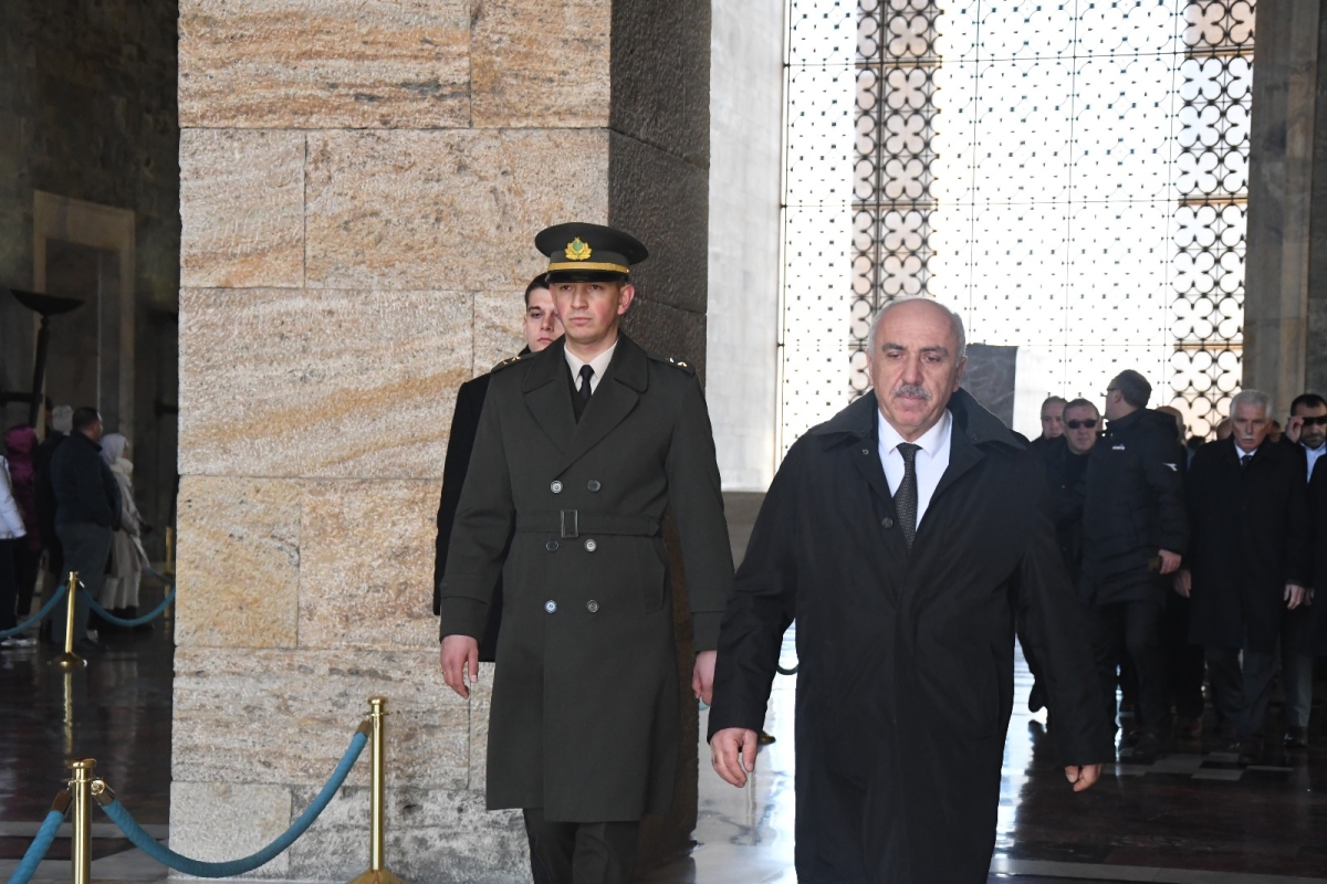 Adapazarı Muhtarlar Derneği, Başkan Bayram Demirci önderliğinde, yönetim kurulu ve muhtarlarla birlikte Ankara'da bir dizi ziyarette bulundu. ( GÜNÜN ÖNE ÇIKAN FOTOĞRAF KARELERİ )