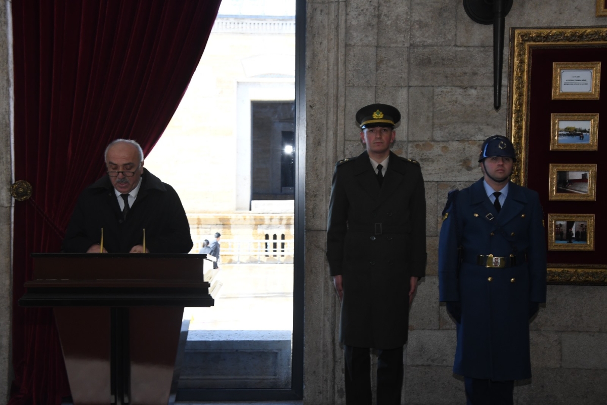 Adapazarı Muhtarlar Derneği, Başkan Bayram Demirci önderliğinde, yönetim kurulu ve muhtarlarla birlikte Ankara'da bir dizi ziyarette bulundu. ( GÜNÜN ÖNE ÇIKAN FOTOĞRAF KARELERİ )