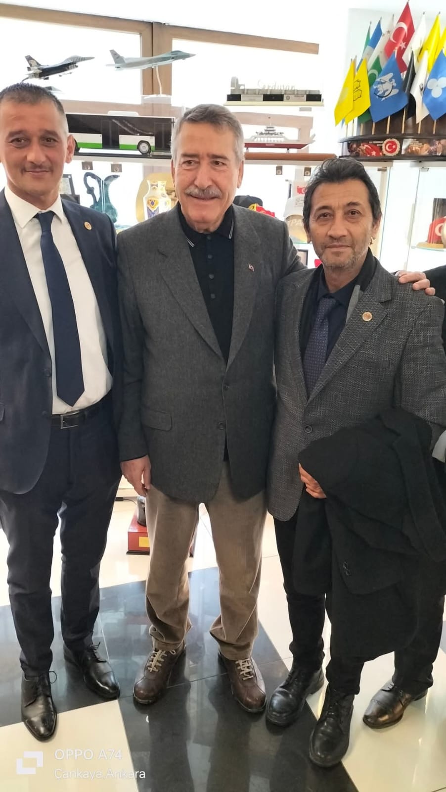 Adapazarı Muhtarlar Derneği, Başkan Bayram Demirci önderliğinde, yönetim kurulu ve muhtarlarla birlikte Ankara'da bir dizi ziyarette bulundu. ( GÜNÜN ÖNE ÇIKAN FOTOĞRAF KARELERİ )