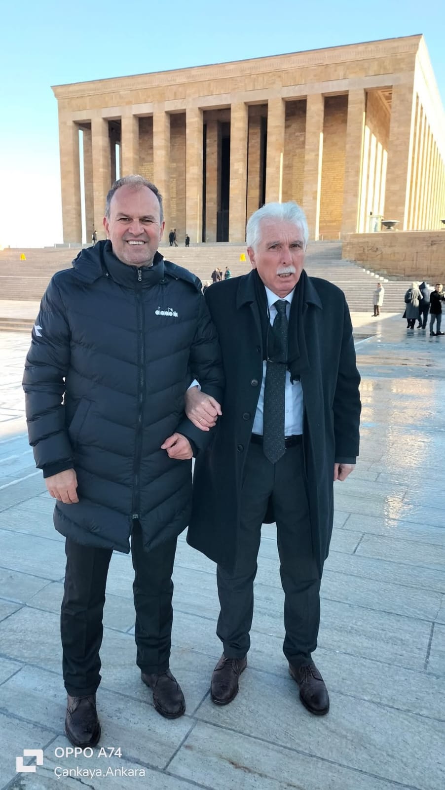 Adapazarı Muhtarlar Derneği, Başkan Bayram Demirci önderliğinde, yönetim kurulu ve muhtarlarla birlikte Ankara'da bir dizi ziyarette bulundu. ( GÜNÜN ÖNE ÇIKAN FOTOĞRAF KARELERİ )