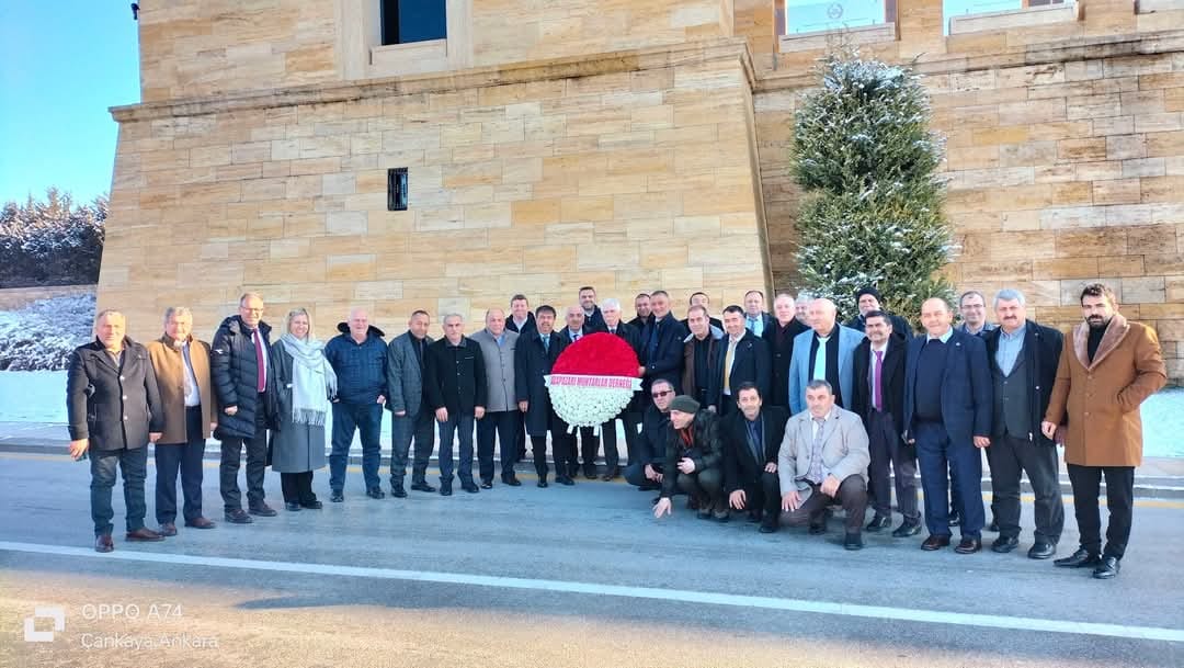 Adapazarı Muhtarlar Derneği, Başkan Bayram Demirci önderliğinde, yönetim kurulu ve muhtarlarla birlikte Ankara'da bir dizi ziyarette bulundu. ( GÜNÜN ÖNE ÇIKAN FOTOĞRAF KARELERİ )