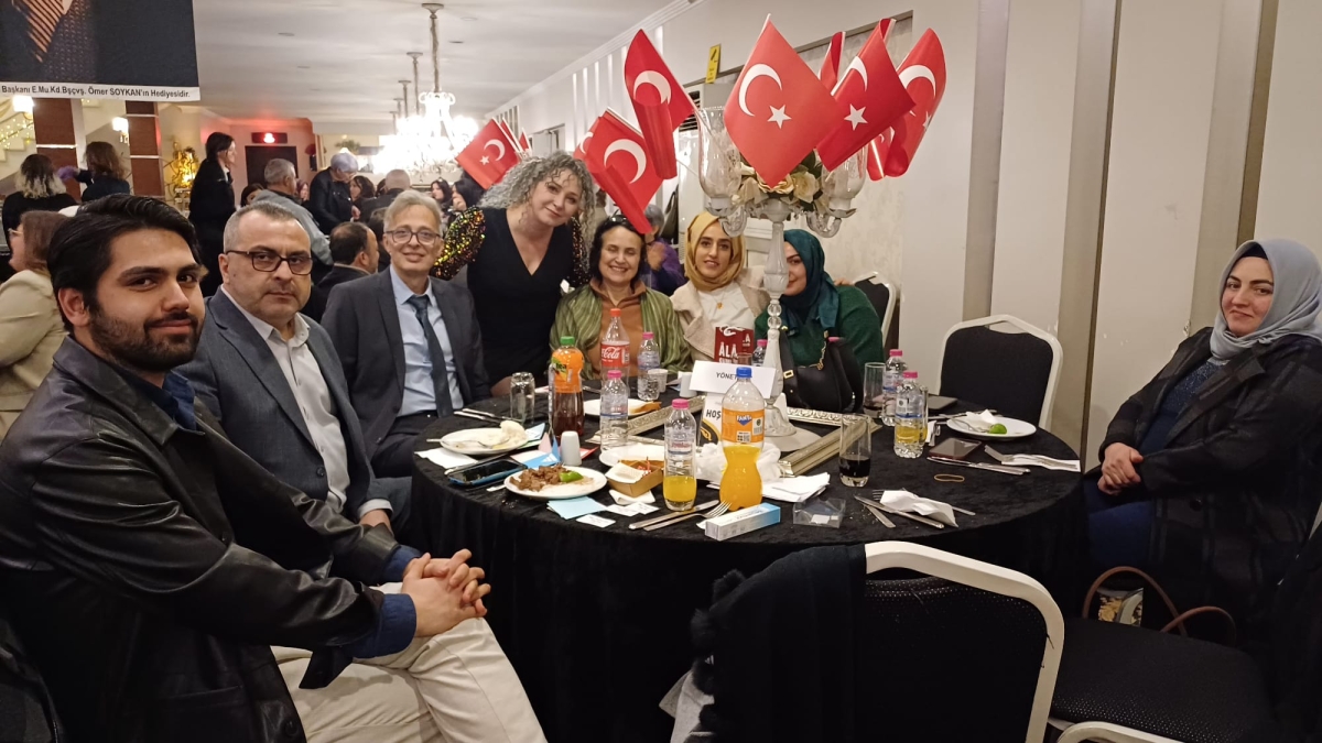 Sakarya'da Kadınlar Günü Coşkusu Dorukta:
