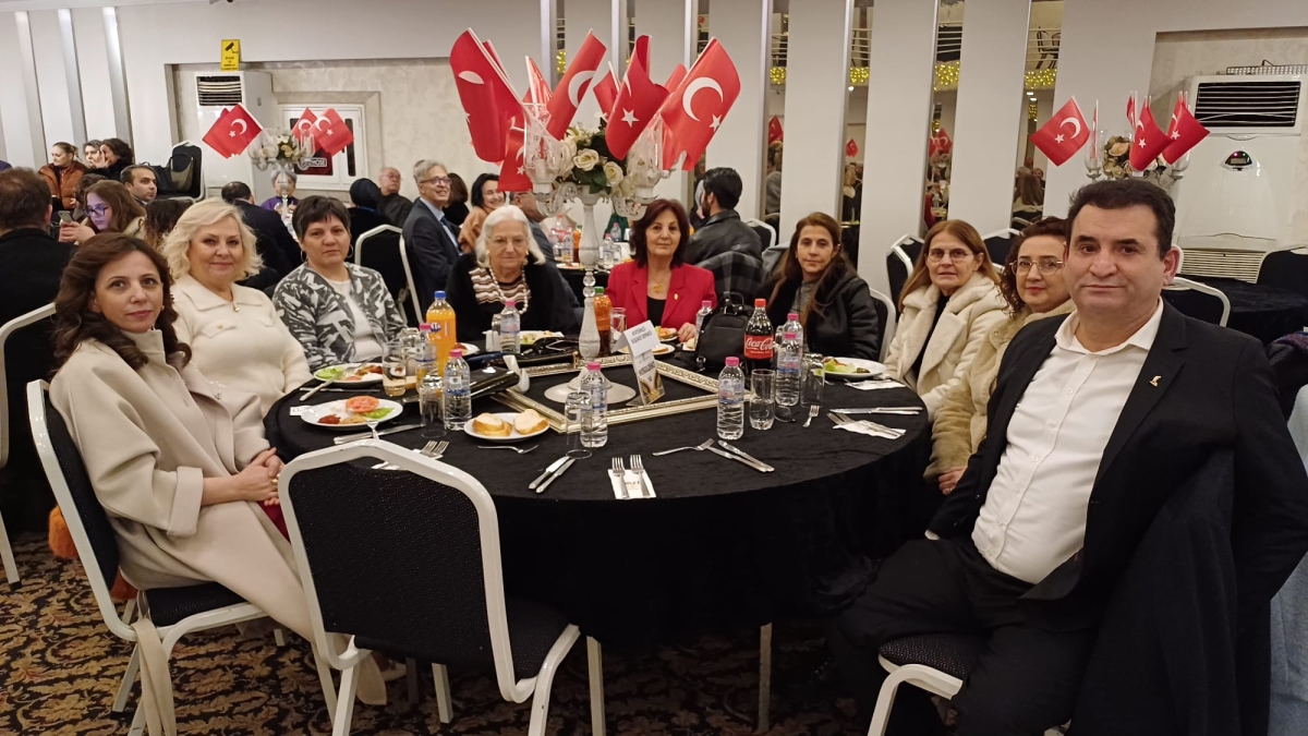 Sakarya'da Kadınlar Günü Coşkusu Dorukta: