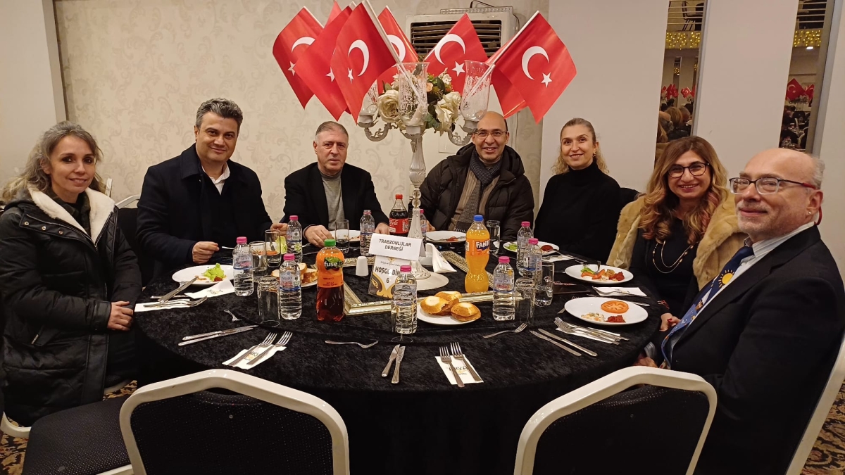 Sakarya'da Kadınlar Günü Coşkusu Dorukta: