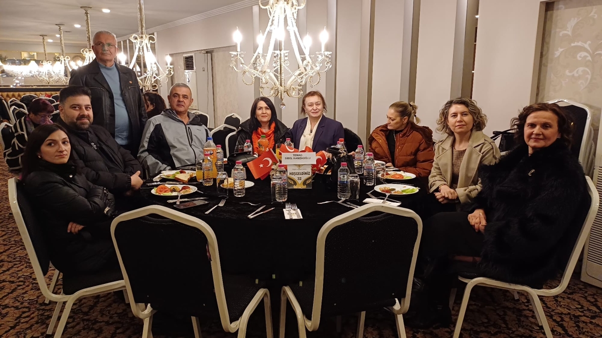 Sakarya'da Kadınlar Günü Coşkusu Dorukta:
