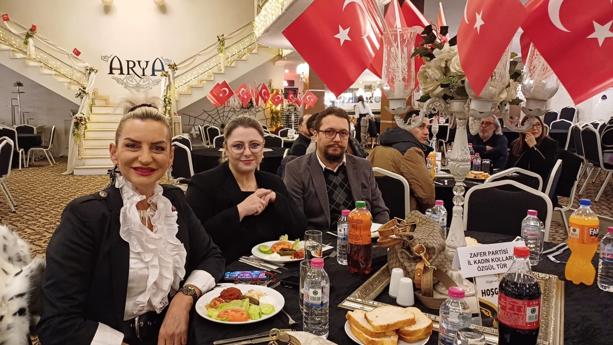 Sakarya'da Kadınlar Günü Coşkusu Dorukta: