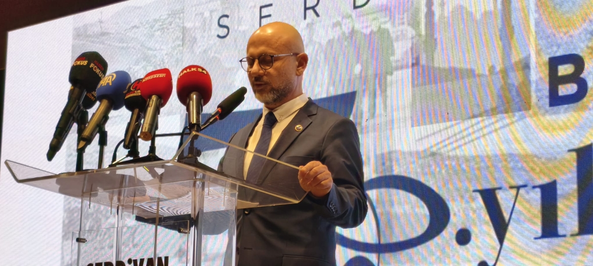 Serdivan Belediyesi’nin kuruluşunun 70. yıl dönümü, düzenlenen görkemli bir programla kutlandı. Sakarya Büyükşehir Belediye Başkanı Yusuf Alemdar, Serdivan’ın bir mahalleden bölgenin parlayan yıldızına dönüşme hikâyesini vefa