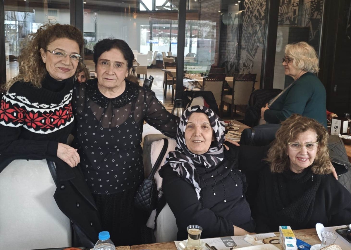 Zübeyde Hanım’ın hayatını sahneye taşıyarak büyük bir başarıya imza atan