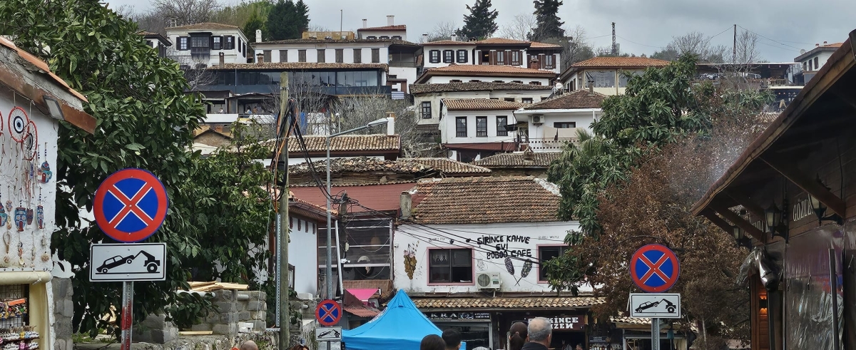 Fısıltı Haberleri muhabiri ve Ada Bike Derneği Başkanı Yavuz Akova, 20-22 Mart tarihleri arasında Sakarya’dan düzenlenen Efeler Yolu Kültür Rotası gezisine katıldı. GEZİNİN ÖNE ÇIKAN FOTOĞRAF KARELERİ