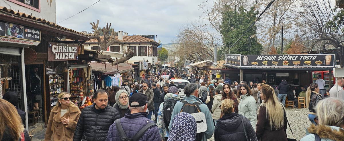 Fısıltı Haberleri muhabiri ve Ada Bike Derneği Başkanı Yavuz Akova, 20-22 Mart tarihleri arasında Sakarya’dan düzenlenen Efeler Yolu Kültür Rotası gezisine katıldı. GEZİNİN ÖNE ÇIKAN FOTOĞRAF KARELERİ
