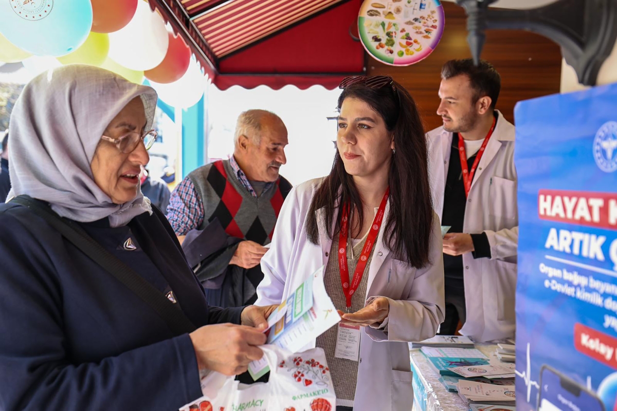 SAKARYA’DA SAĞLIK SEFERBERLİĞİ: Şehrin Kalbinde