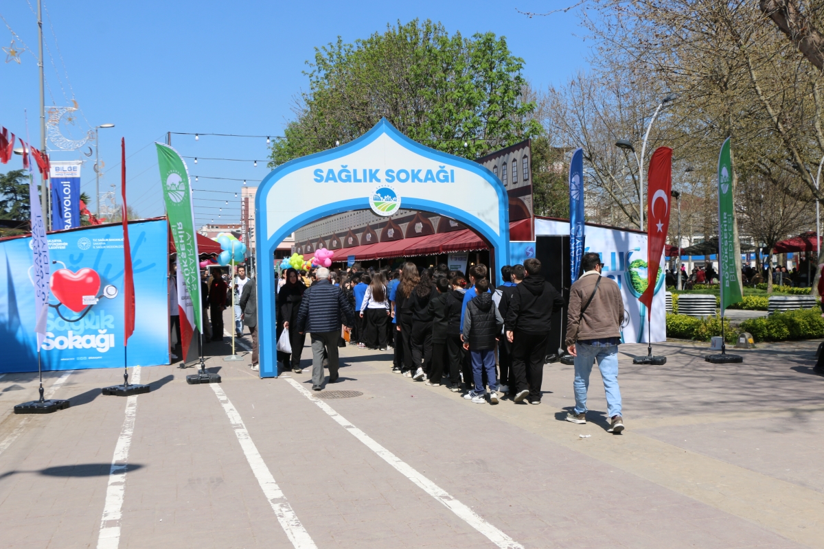 SAKARYA’DA SAĞLIK SEFERBERLİĞİ: Şehrin Kalbinde