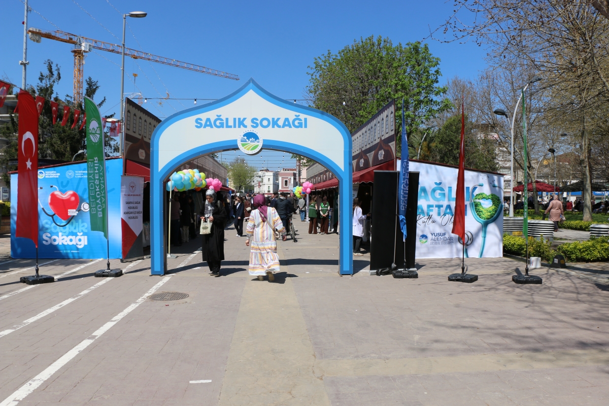 SAKARYA’DA SAĞLIK SEFERBERLİĞİ: Şehrin Kalbinde
