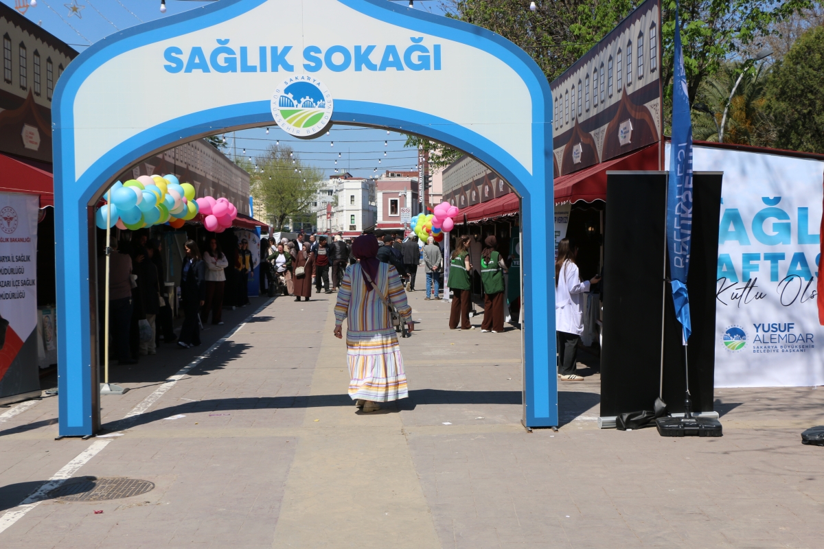 SAKARYA’DA SAĞLIK SEFERBERLİĞİ: Şehrin Kalbinde