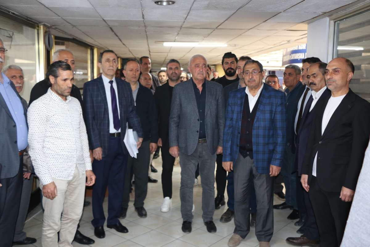 Sakarya Kars Ardahan Iğdır Yardımlaşma ve Kültür Derneği’nde (KAİDER) düzenlenen genel kurulda Asker Bututaki, oyların tamamını alarak başkanlığa seçildi.